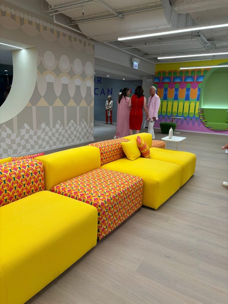 Office furniture showrooms featuring bright colors and patterns by Momentum